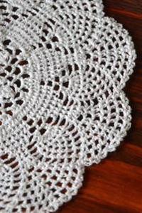 Retro Crocheted Doily Tablecloth Journal: 150 Page Lined Notebook/Diary
