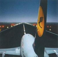 The Wings of the Crane/Die Schwingen Des Kranichs: 50 Years of Lufthansa Design/50 Jahre Lufthansa Design